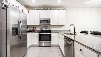 23424 SW 110th Ave in Princeton, FL - Building Photo