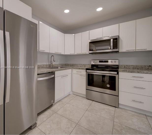 9004 SW 137th St in Miami, FL - Building Photo - Building Photo