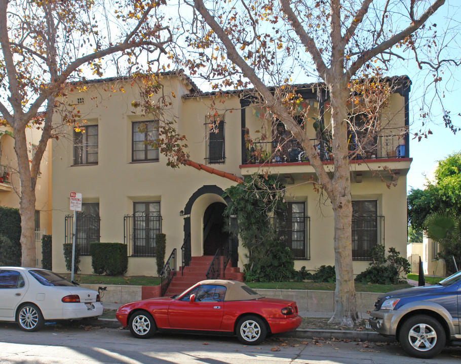 1141-1143 S Wooster St in Los Angeles, CA - Building Photo