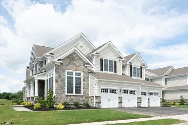 16 Hazy Gate Terrace in Franklin Lakes, NJ - Building Photo - Building Photo