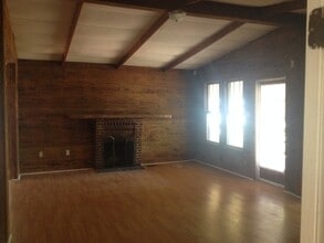 37514 Howard Ave in Dade City, FL - Building Photo - Building Photo