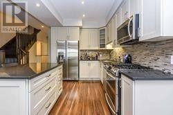 17 Destiny Ln in Hamilton, ON - Building Photo - Building Photo