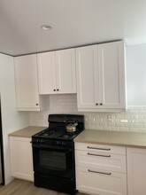 6071 Lexington Ave in Los Angeles, CA - Foto de edificio - Building Photo