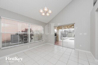 301 Balmoral Ct in Davenport, FL - Foto de edificio - Building Photo