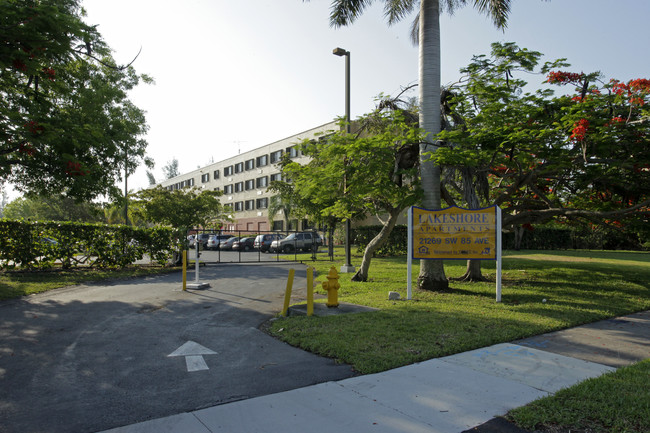 Lakeshore Apartments in Miami, FL - Building Photo - Building Photo