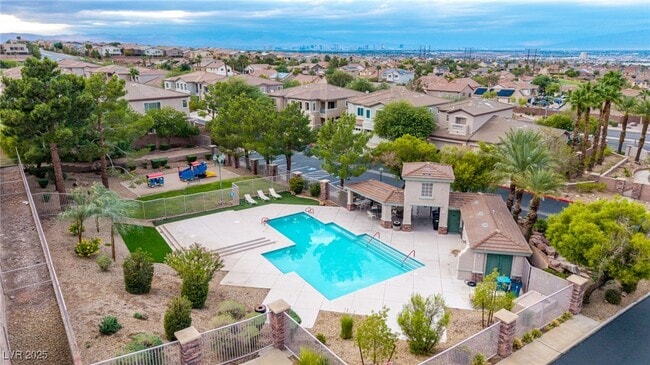 228 Serenity Crest St in Henderson, NV - Building Photo - Building Photo