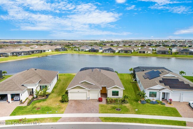 property at 1082 Great Belt Cir