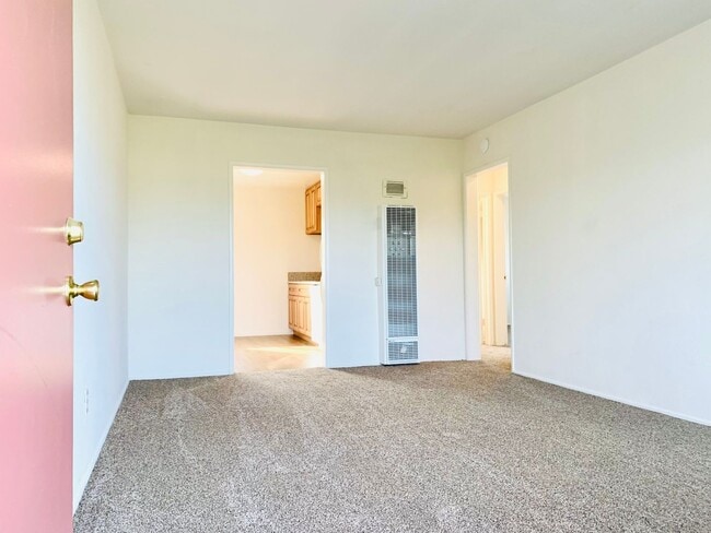 property at 1958 1/2 Oliver Ave