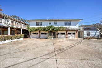 2821 Eastgrove Ln in Houston, TX - Building Photo - Building Photo