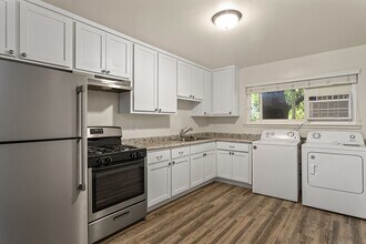 521 N Harbor Blvd-Unit -521 #04 in West Sacramento, CA - Building Photo - Building Photo