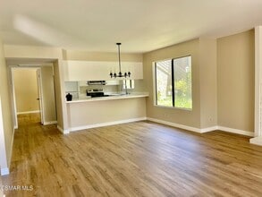 786 Birchpark Cir in Thousand Oaks, CA - Building Photo - Building Photo