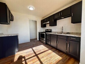 909 Bradley St in Lubbock, TX - Building Photo - Building Photo