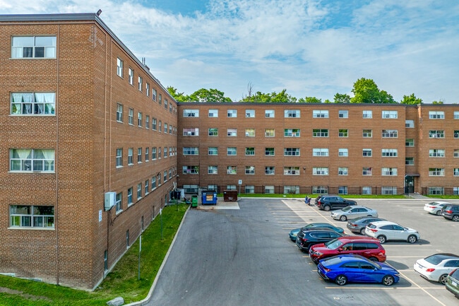 Seeley Estates in Toronto, ON - Building Photo - Building Photo