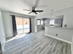 2728 1st Ave S in St. Petersburg, FL - Building Photo - Building Photo