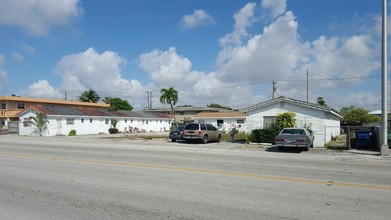 134 W 21st St in Hialeah, FL - Building Photo - Building Photo