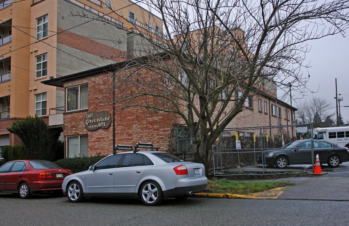 East Greenlake Apartments in Seattle, WA - Building Photo