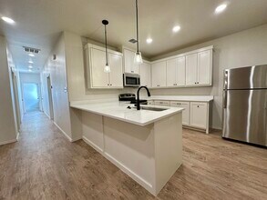 7025 40th St in Lubbock, TX - Building Photo - Building Photo