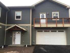 724 Edgewood Pl in Whitefish, MT - Building Photo