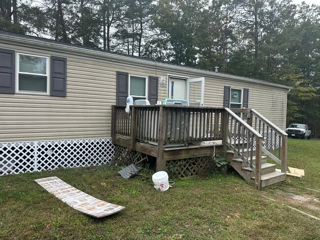 property at 43665 Pump House Ln