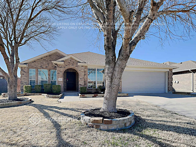 property at 2905 Marsha Ln