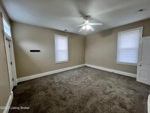 2005 Woodbourne Ave in Louisville, KY - Building Photo - Building Photo