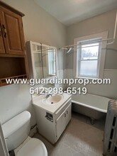 54 S Chatsworth St in St. Paul, MN - Foto de edificio - Building Photo