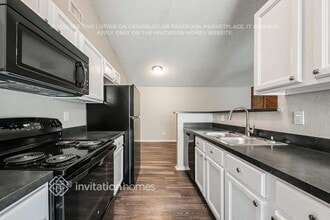 1112 Sandalwood Ln in Desoto, TX - Building Photo - Building Photo