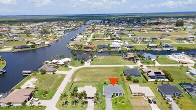 1004 NW 35th Pl in Cape Coral, FL - Building Photo - Building Photo