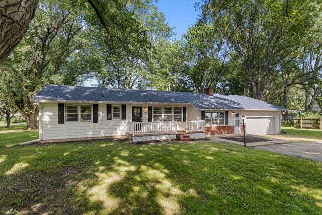 705 Cleveland St in Philo, IL - Building Photo - Building Photo