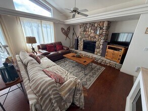 400 Fairview Blvd in Incline Village, NV - Building Photo - Building Photo