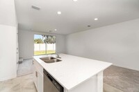 10355 Bradmore Rd in Ft. Myers, FL - Building Photo - Building Photo