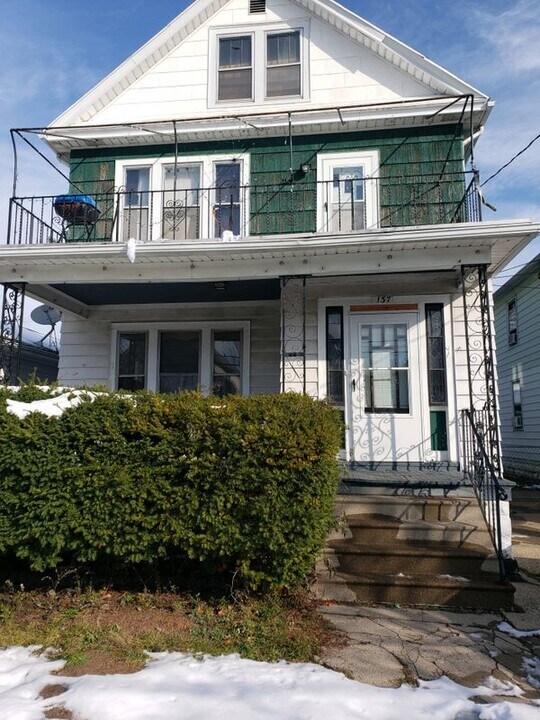 137 Laird Ave in Buffalo, NY - Building Photo