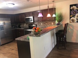 3406 Bainbridge Blvd in Chesapeake, VA - Building Photo