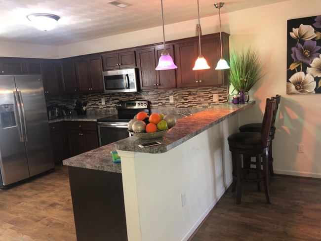 3406 Bainbridge Blvd