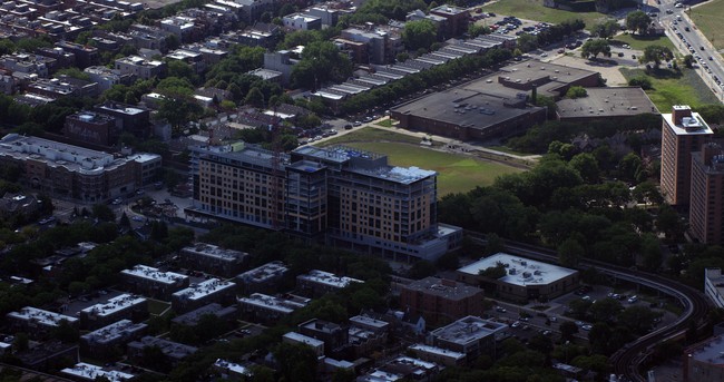 Windsor North + Vine in Chicago, IL - Building Photo - Building Photo