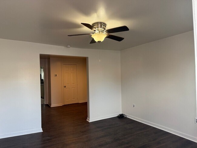 36 Locust Ave in Carlisle, PA - Building Photo - Building Photo