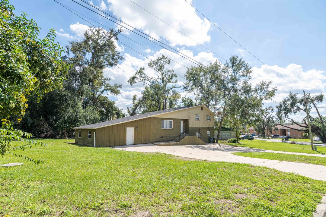 209 N Lipona Rd in Tallahassee, FL - Building Photo