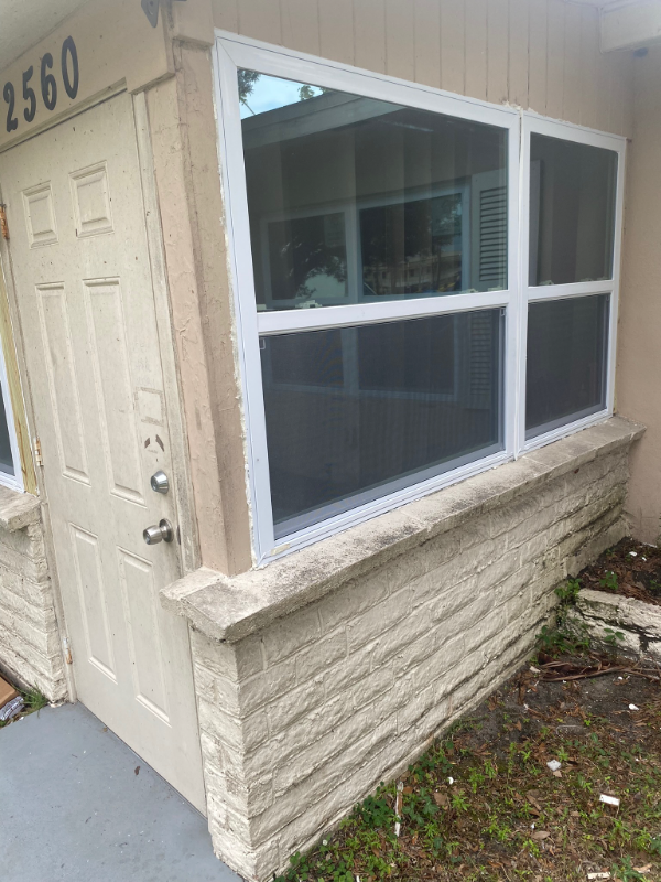 property at 2560 Congress St