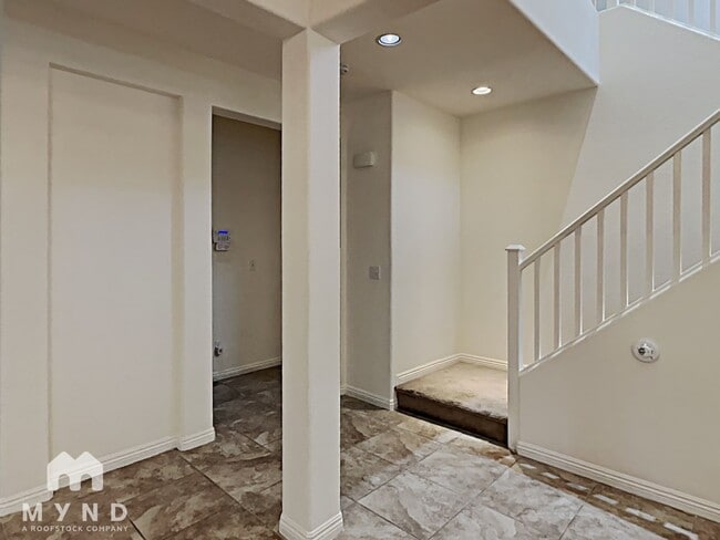 10709 Dobbs Ave in Las Vegas, NV - Foto de edificio - Building Photo