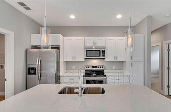 109 Violet Ct in Poinciana, FL - Building Photo - Building Photo