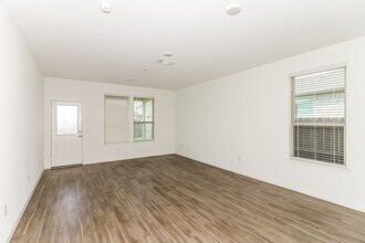 1321 Grass Bnd Dr in Katy, TX - Building Photo - Building Photo