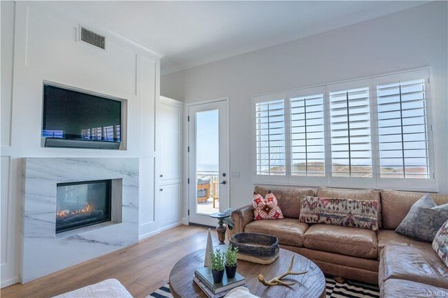 property at 6206 E Cliffway Dr