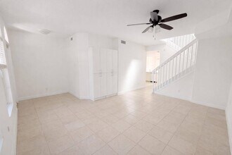 181 Waterford Dr in Jupiter, FL - Building Photo - Building Photo