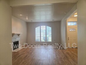 13820 Oakmond Rd in Edmond, OK - Building Photo - Building Photo