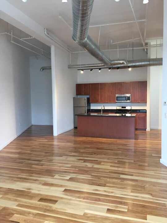 600 Columbia Rd, Unit #1 in Boston, MA - Building Photo