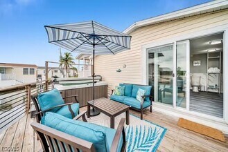 70 Emily Ln in Fort Myers Beach, FL - Building Photo - Building Photo