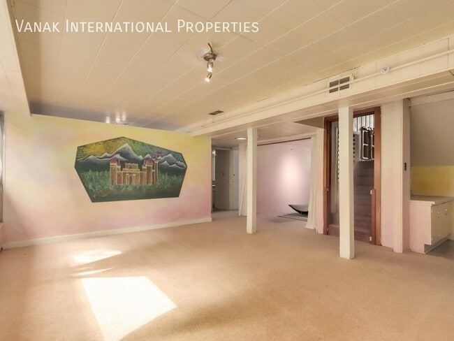 2701 St Christophers Rd in North Vancouver, BC - Building Photo - Building Photo