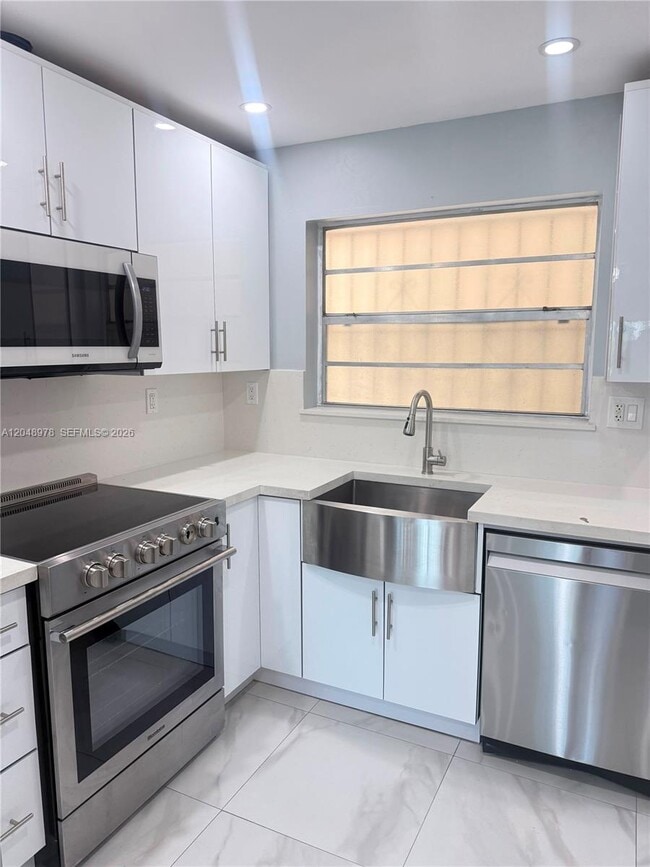 property at 453 SW 2nd St