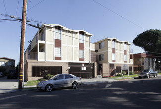 YS Apartments in Santa Ana, CA - Building Photo - Building Photo