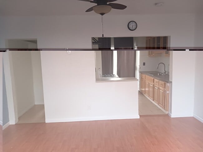 10946 Otsego St, Unit 2 in Los Angeles, CA - Foto de edificio - Building Photo